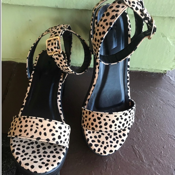 New lug cheetah sandal 7 left - Picture 11 of 13